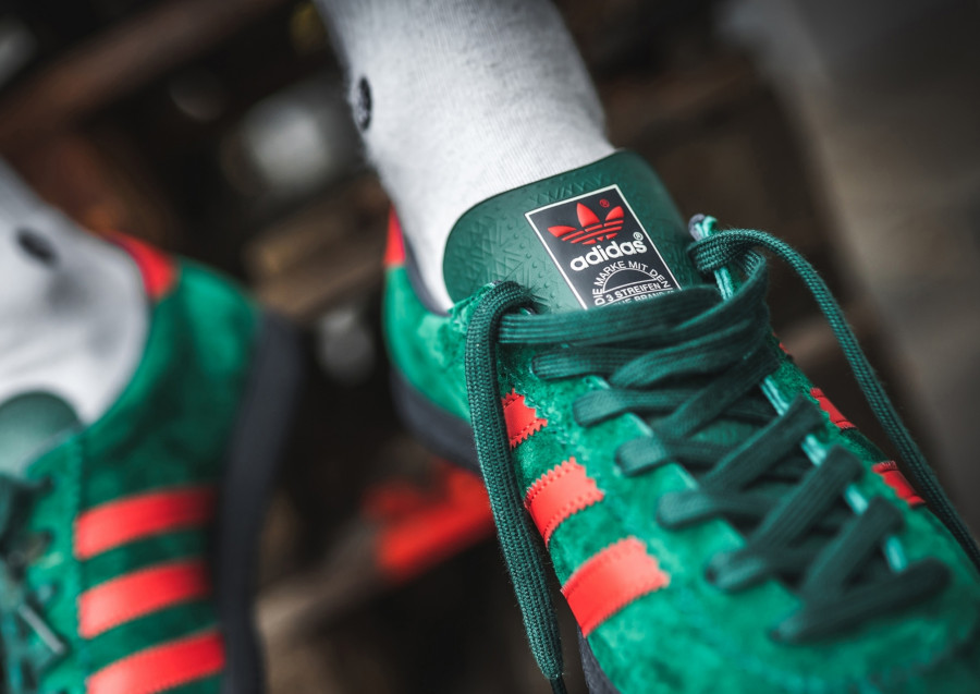 Adidas-SPZL-Blackburn-en-suède-vert-et-aux-3-bandes-rouge-rose-1