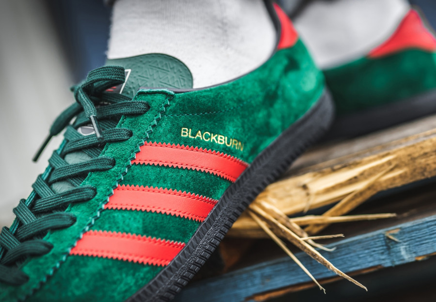 Adidas-SPZL-Blackburn-en-suède-vert-et-aux-3-bandes-rouge-rose-2