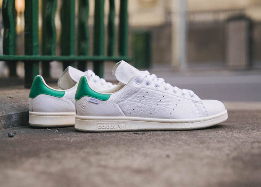 Stan smith verte online et blanche