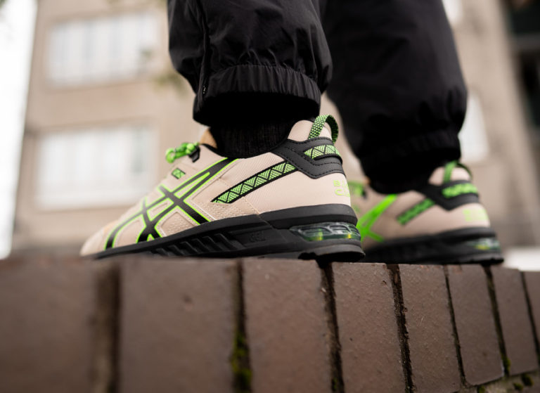asics gel citrek on feet