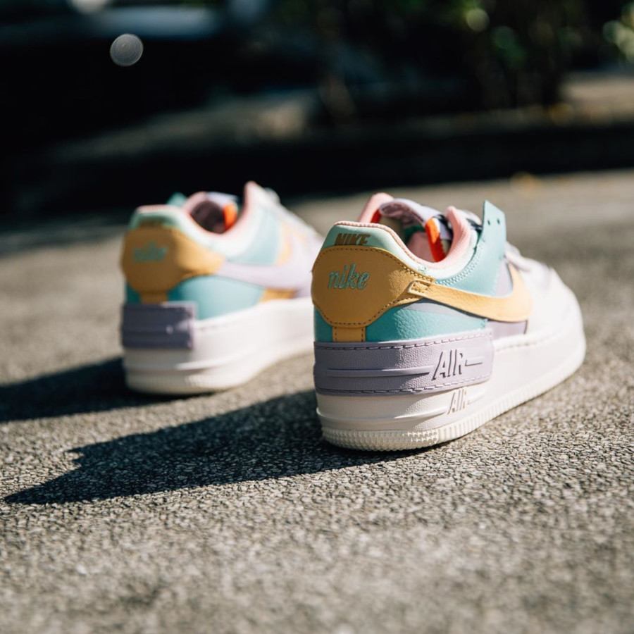 Nike AF1 Shadow Womens blanche jaune violet et turquoise (1)