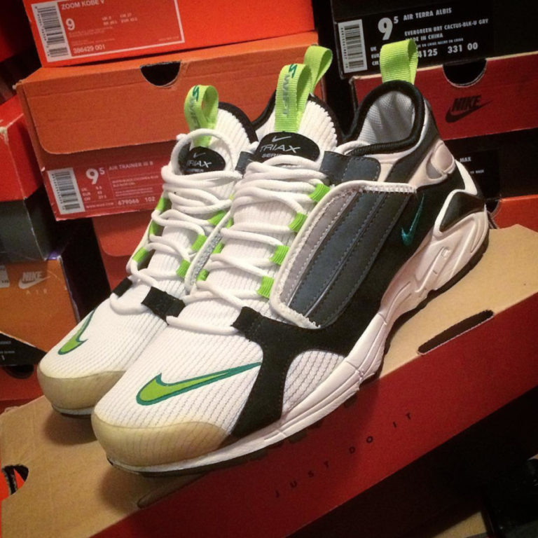 nike triax swift