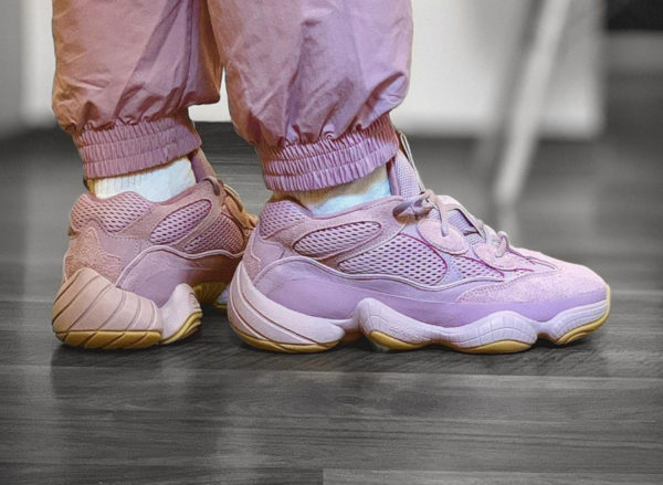 Adidas Yeezy 500 Desert Rat rose 'Soft Vision'