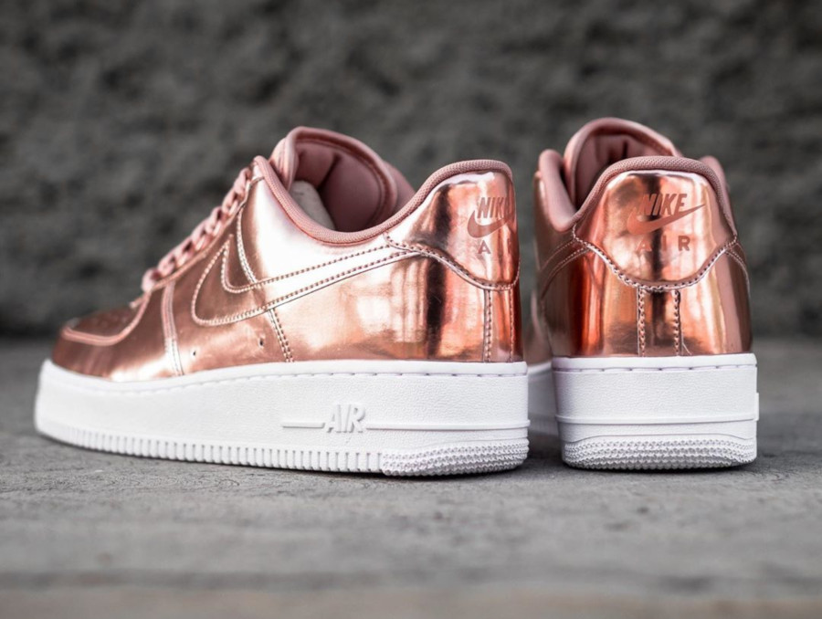 Nike Air Force 1 Metallic Bronze Liquid Metal CQ6566