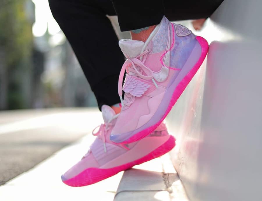 que vaut la Nike Zoom KD12 'Aunt Pearl 