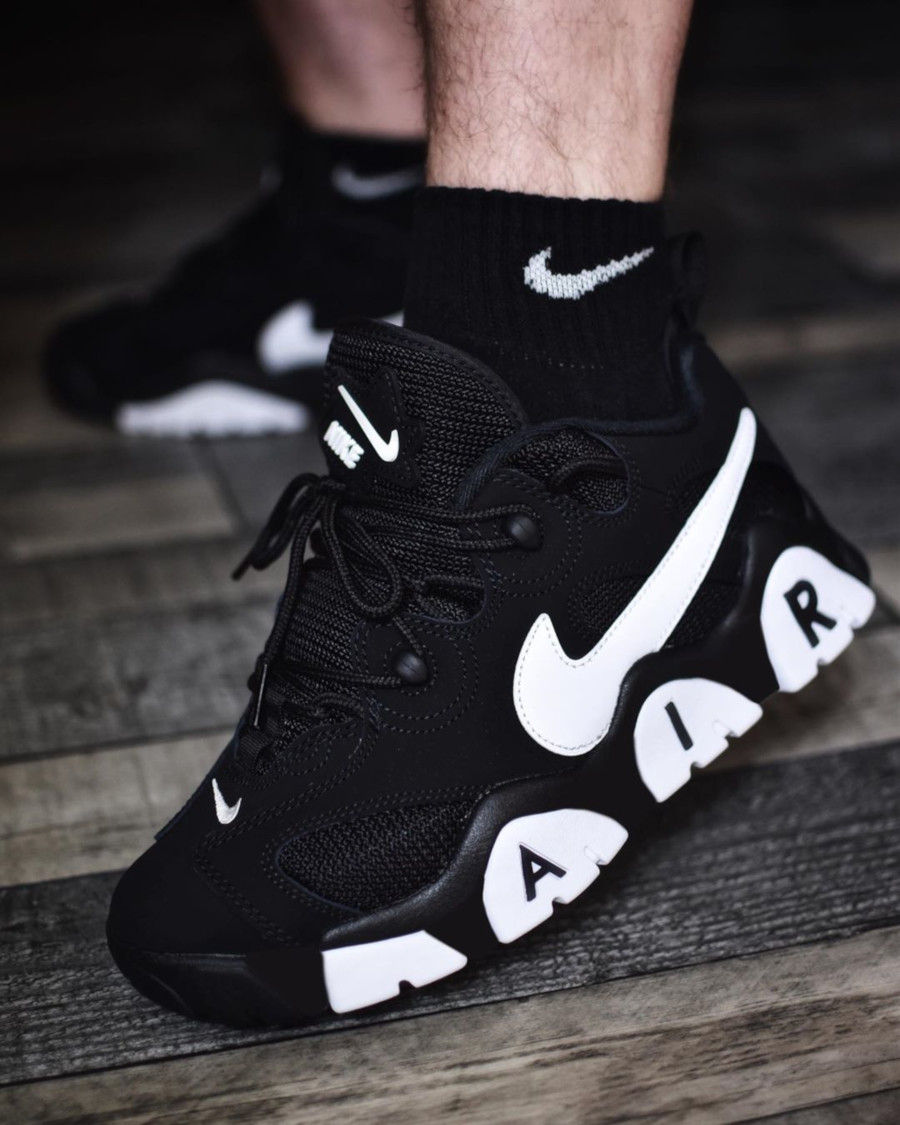 Nike Air Barrage Low OG Black White 