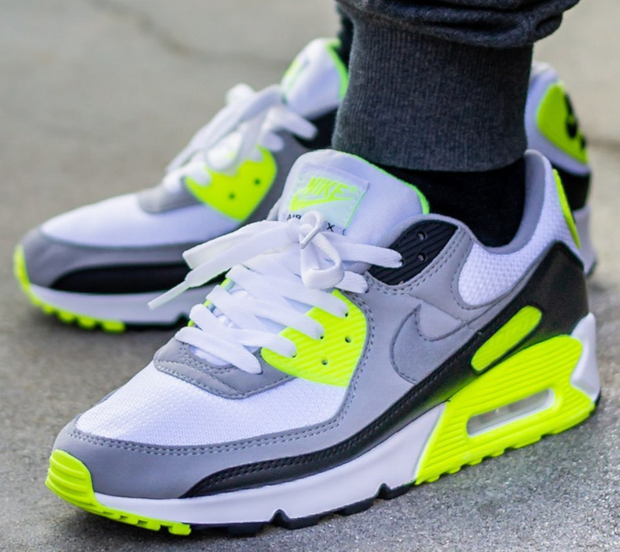 air max 90 og volt 2020