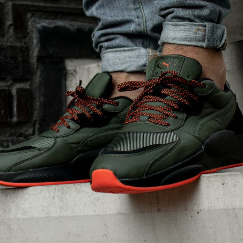 01 Avis que vaut la Puma RS 9.8 Trail Forest Night Black 371321 Visa dina farger och stod ditt favoritlag med den officiella Valencia CF x PUMA tillbehorsserien
