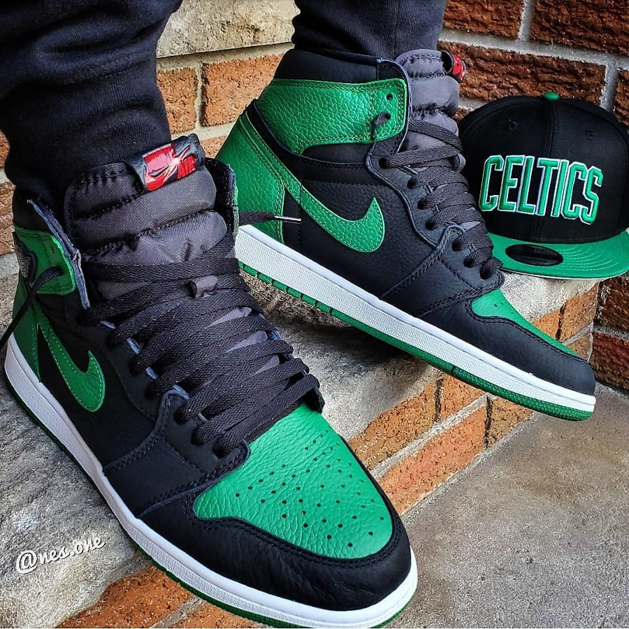 Air Jordan 1 Retro High OG Pine Green 