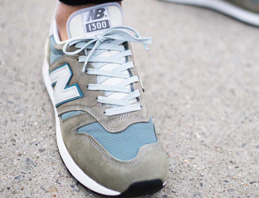 new balance gris niño