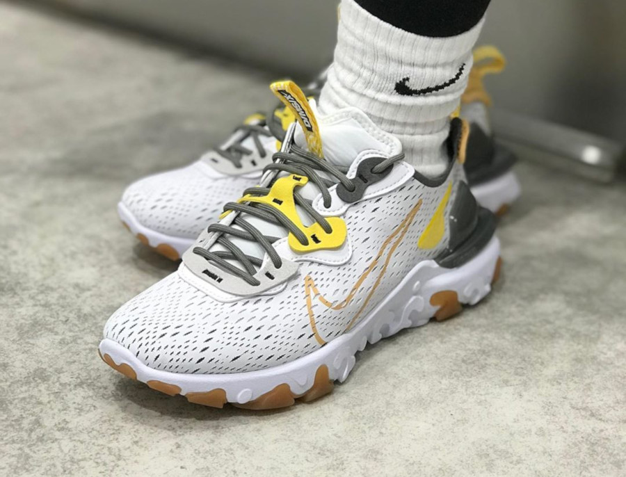 Nike React Vision Honeycomb CD4373-100 | eduaspirant.com