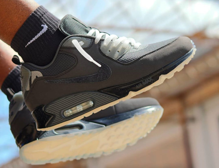 nike air max 90 undefeated pacific blue