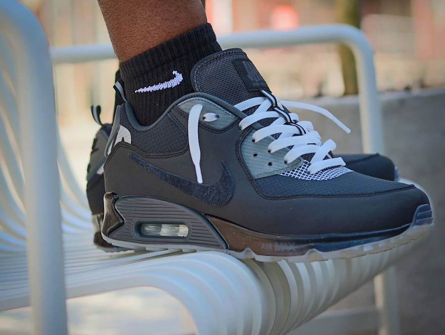 nike air max 90 undefeated black anthracite