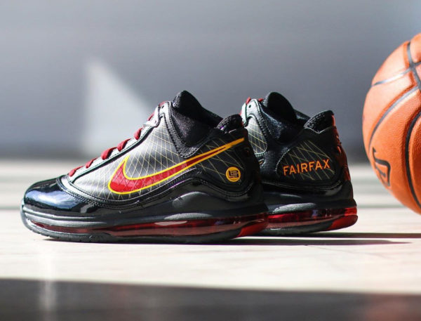 nike lebron 7 2017