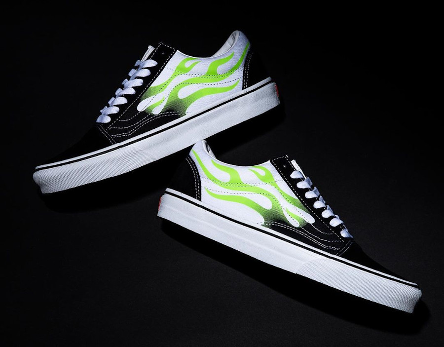 vans avec flamme