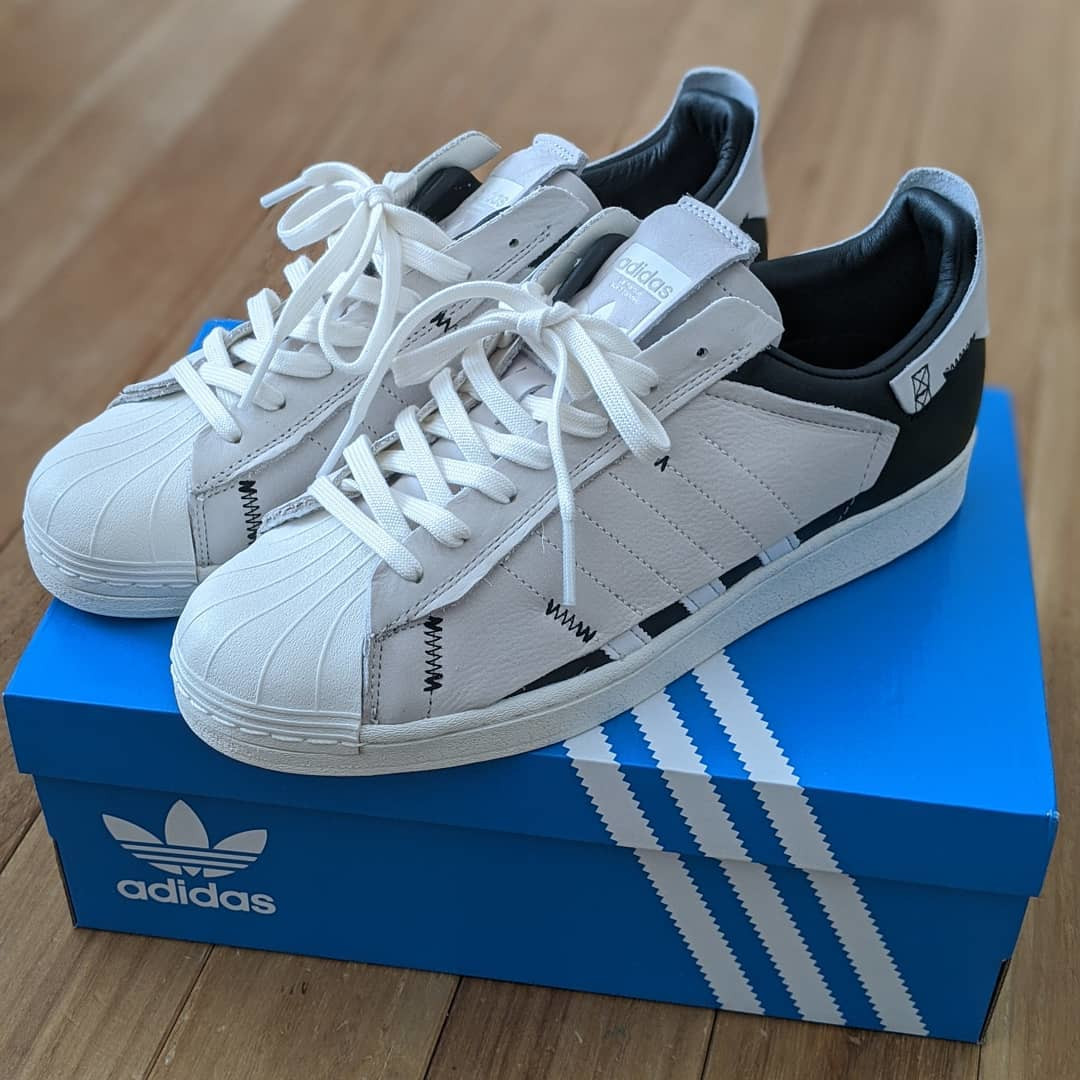 adidas exposé