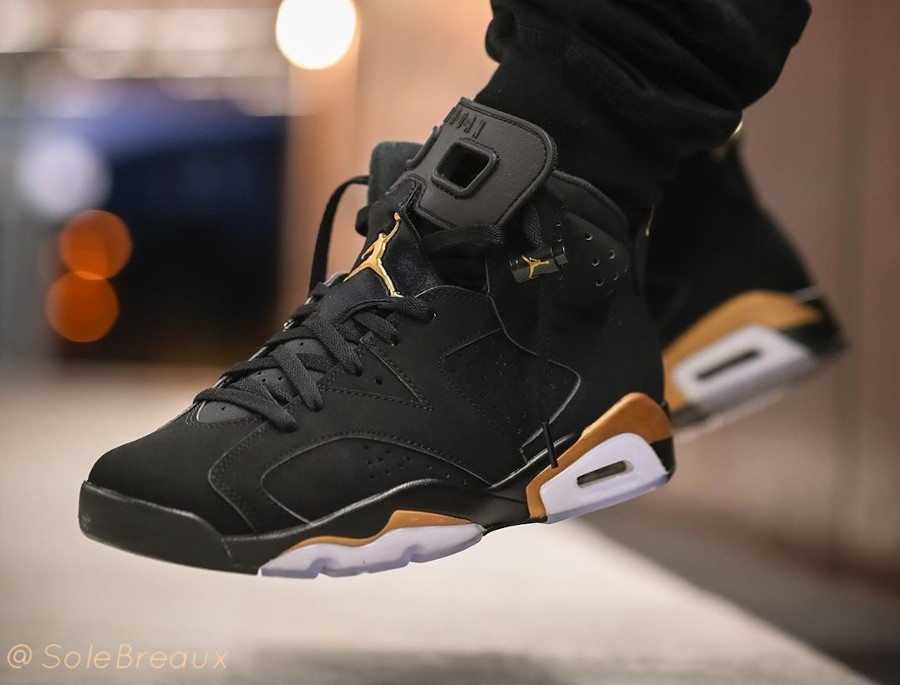 jordan 6 noir et or