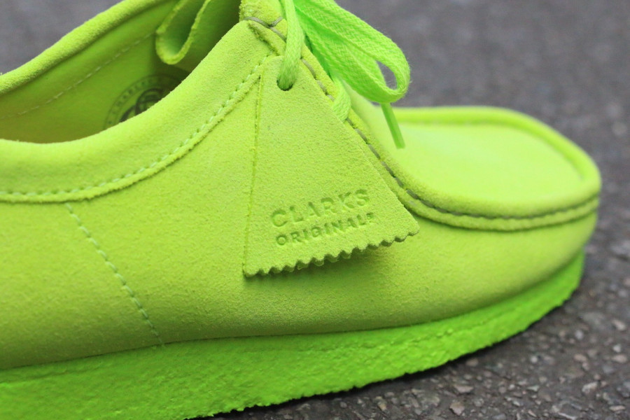 clarks wallabee green suede