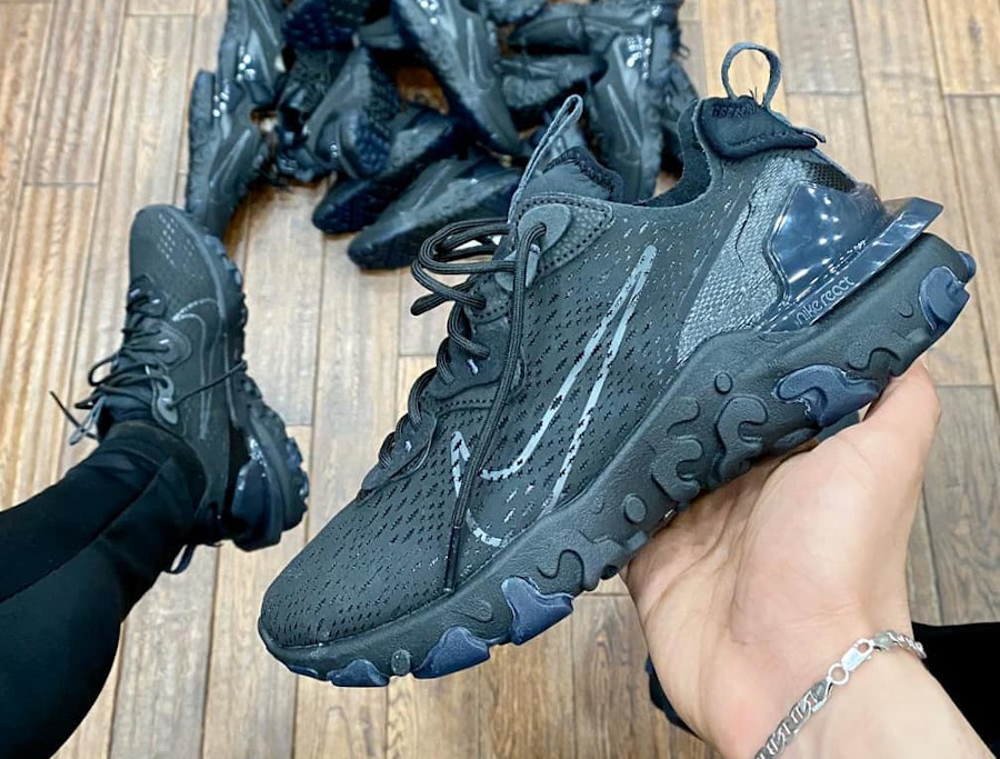 react vision triple black