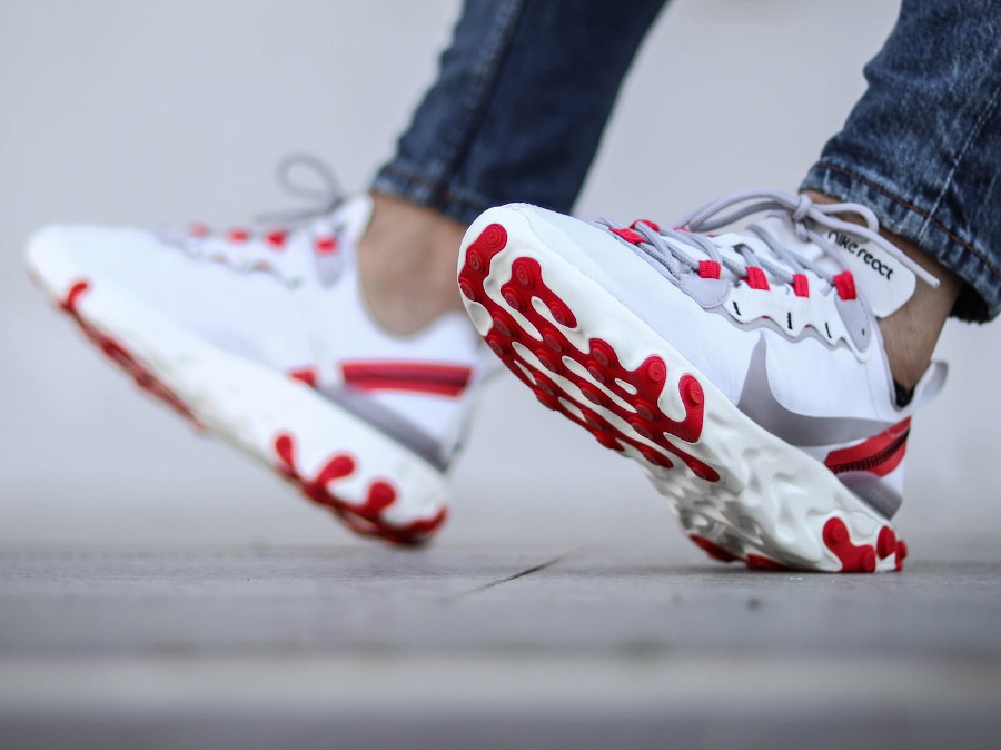 Nike Wmns React Element 55 Pure Platinum Track Red en solde BQ2728-010