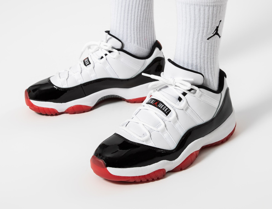 jordan retro 11 low red and white