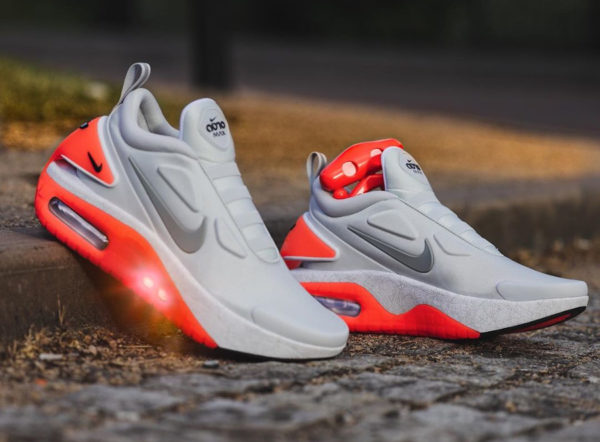 Nike Adapt Automax Retour vers le futur grise et rouge (3)