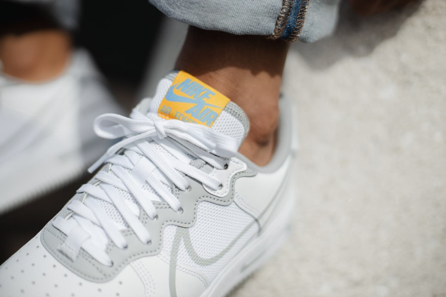 air force 1 react light smoke grey