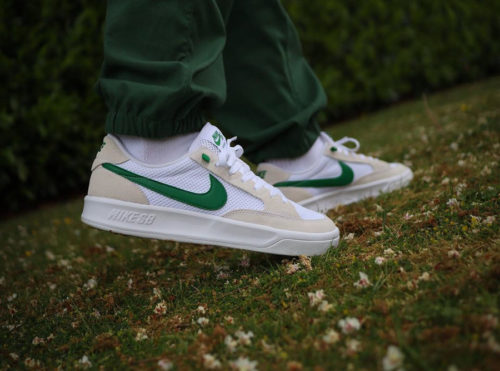 Nike-SB-Adversary-White-Pine-