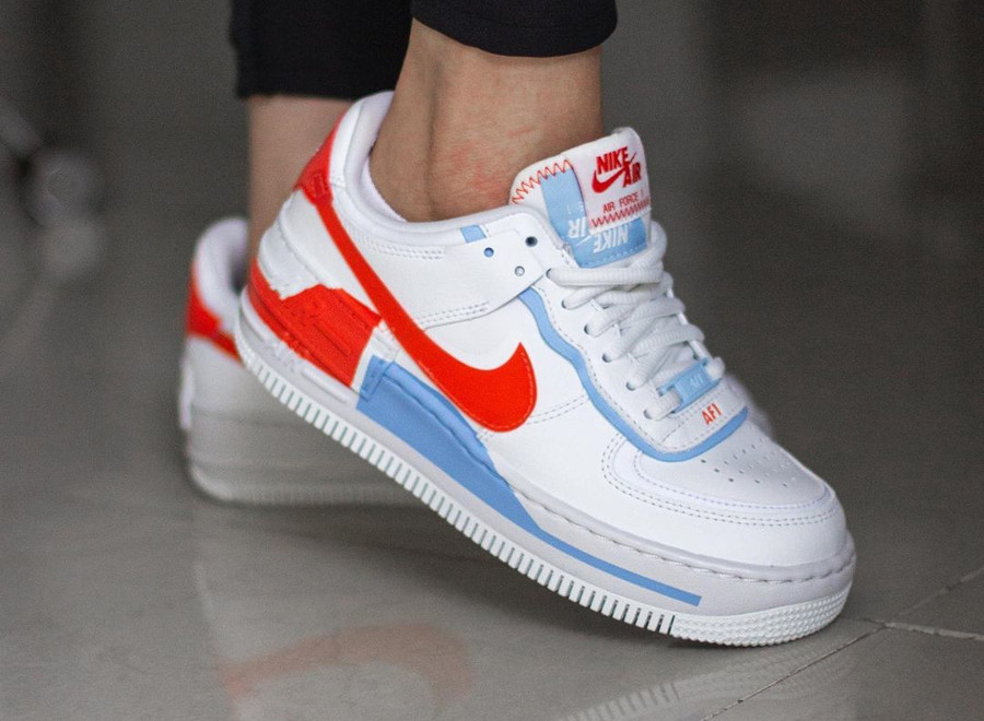 Nike Wmns AF1 Shadow Special Edition blanche bleu clair et orange (2)