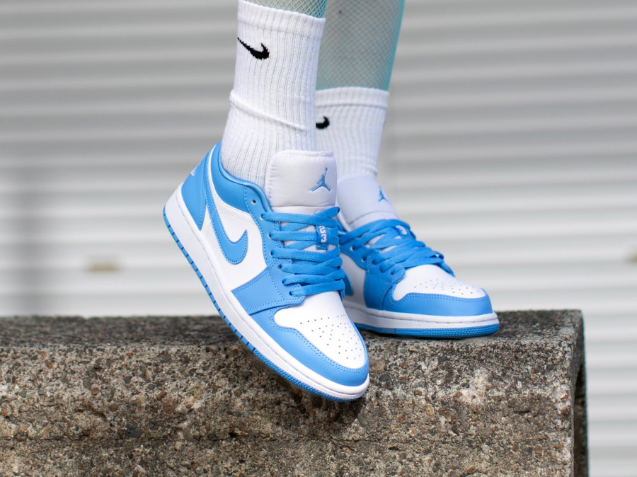 jordan 1 unc women's