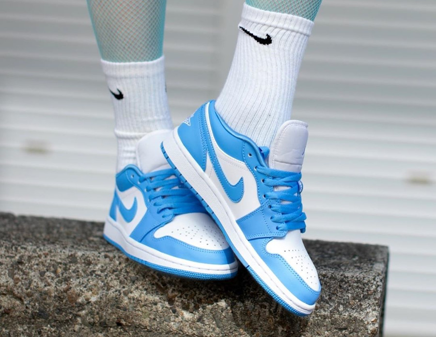 jordan 1 low blue womens