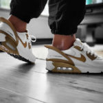 Nike Air Max 90 Flyease White Metallic Gold