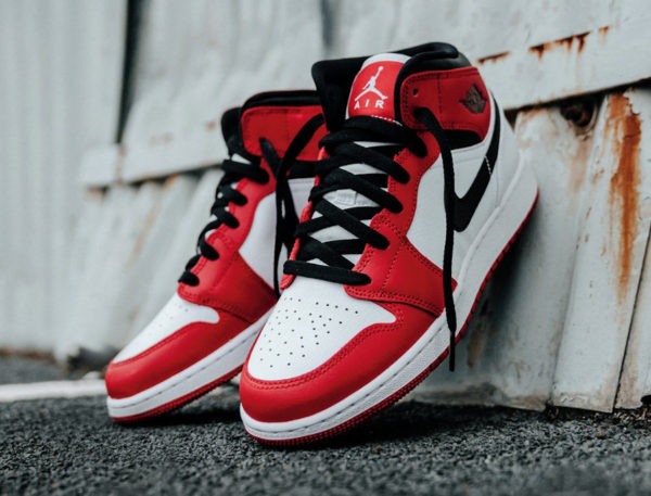 jordan 1 mid chicago 2020 white gym red