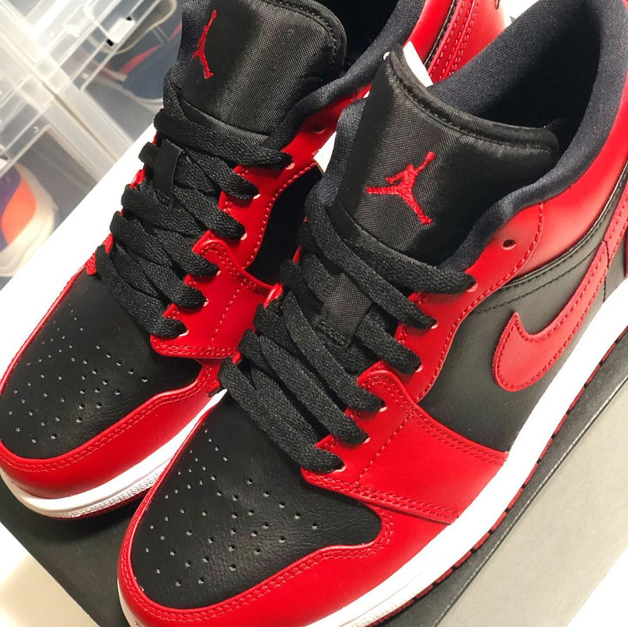 606 Que Vaut La Air Jordan 1 Low Reverse Bred Varsity Red