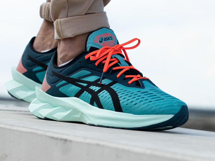 Asics Novablast SPS Techno Cyan Teal Black