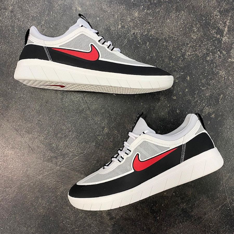 Nike Nyjah Free 2.0 blanche noire et rouge (2)