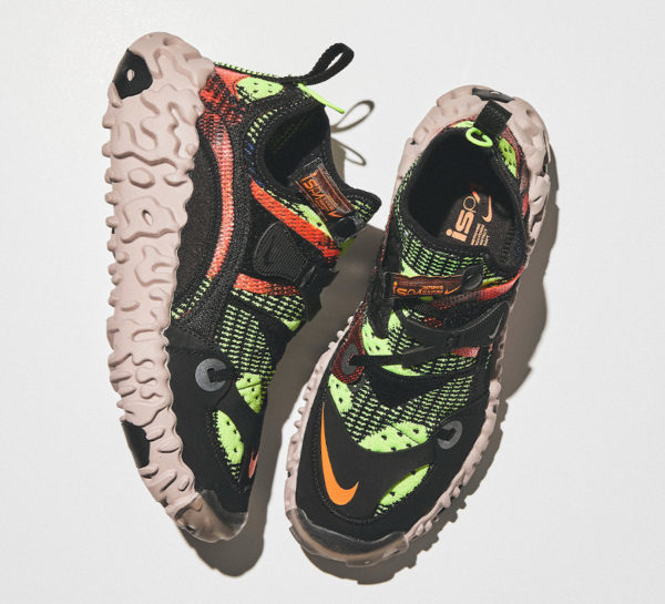 ispa overreact flyknit light bone on feet