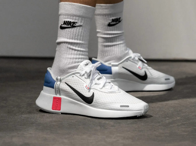 Nike Reposto Nike 1972 Just Do it blanche bleu et rouge (3)