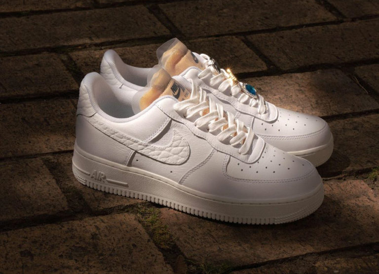 Nike Wmns Air Force 1 '07 LX Bling Bling CZ8101-100