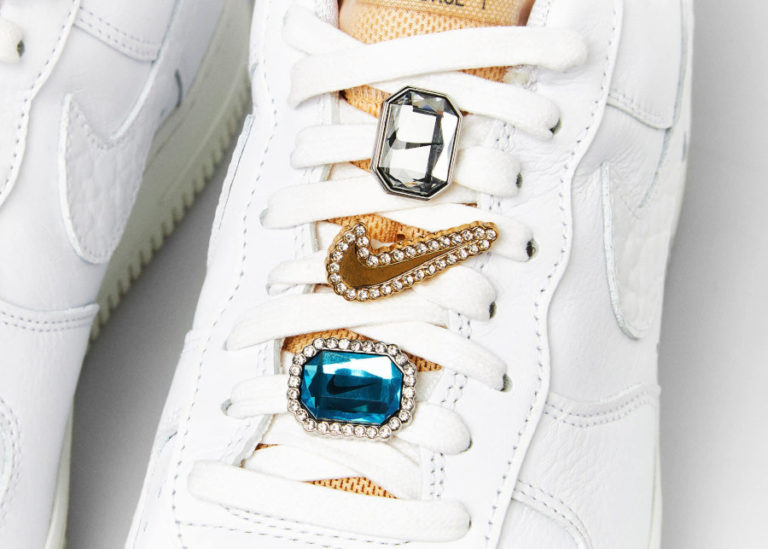 CZ8101-100 : que vaut la Nike Air Force 1 '07 Lx Bling Bling White Lace