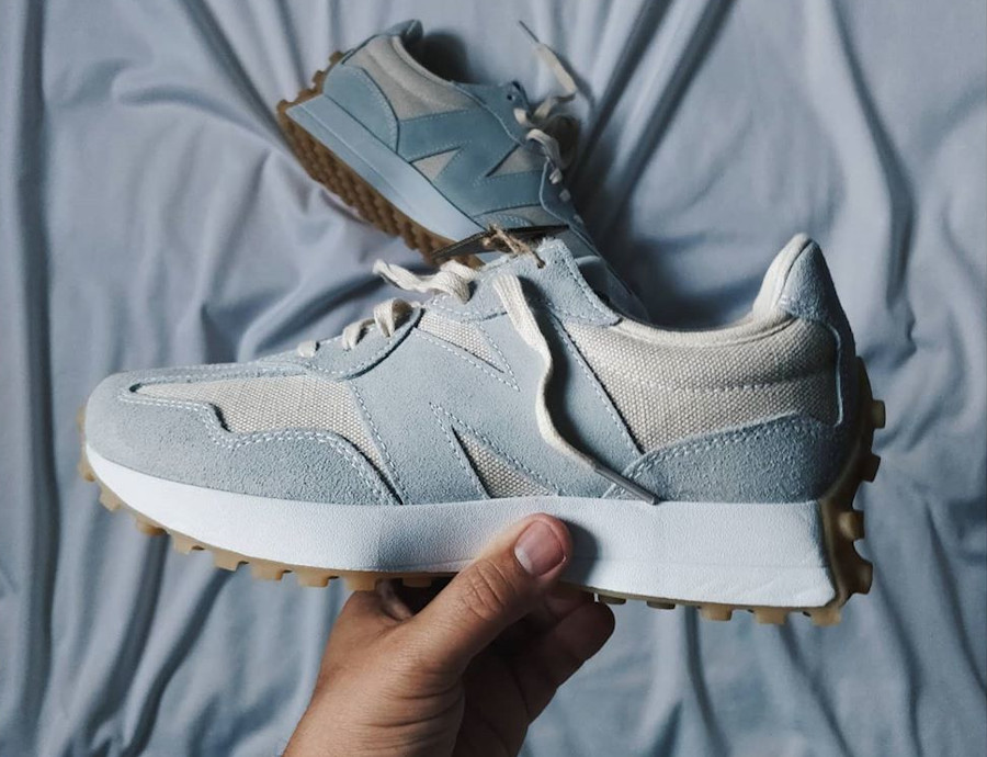 New Balance WS 327 beige et bleu clair (1)