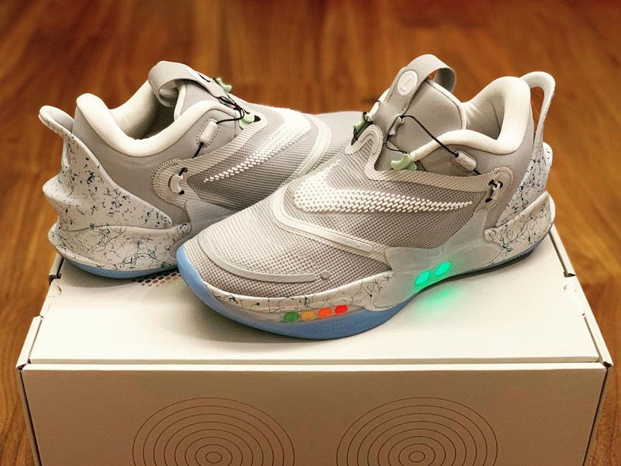CV2441 003 que vaut la Nike Adapt BB 2.0 Air Mag Marty McFly