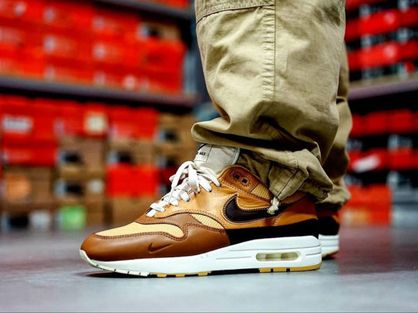 snkrs air max 1