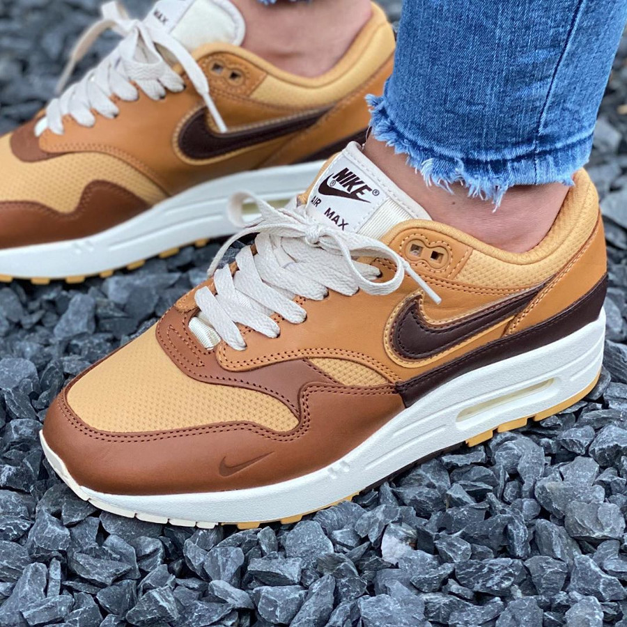 snkrs air max 1