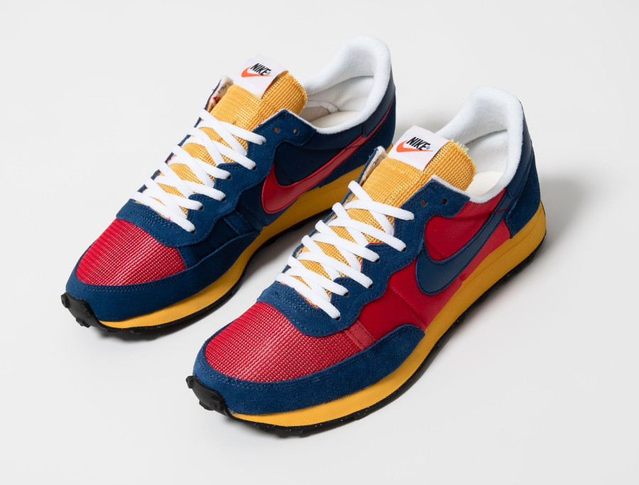 CW7645 600 que vaut la Nike Air Challenger OG 2020 Red Blue Yellow