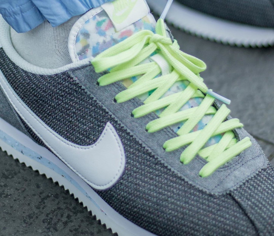 Nike Cortez en toile recyclée grise (3)