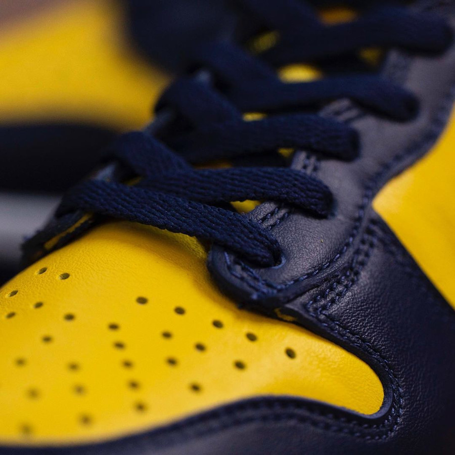 Nike Dunk montante M jaune et bleu foncé (2)