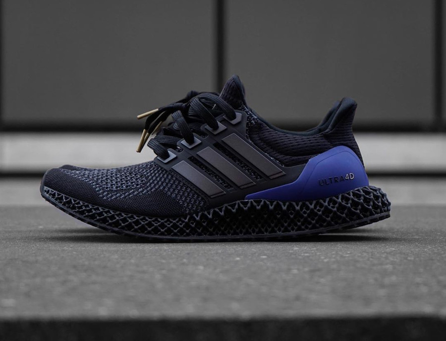 Adidas UltraBoost noir et violet (semelle en 3D) (1)