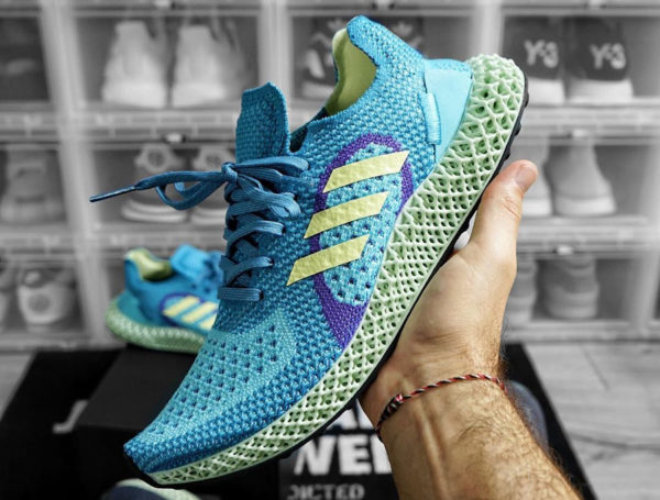 Adidas ZX 4D Runner bleu turquoise jaune et violet 4 600x455