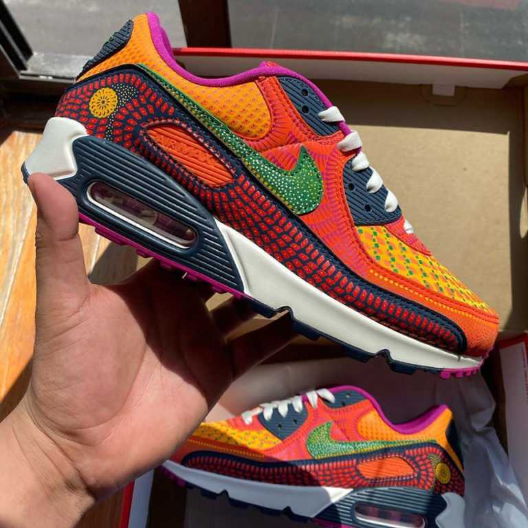 dia de los muertos nikes 2020